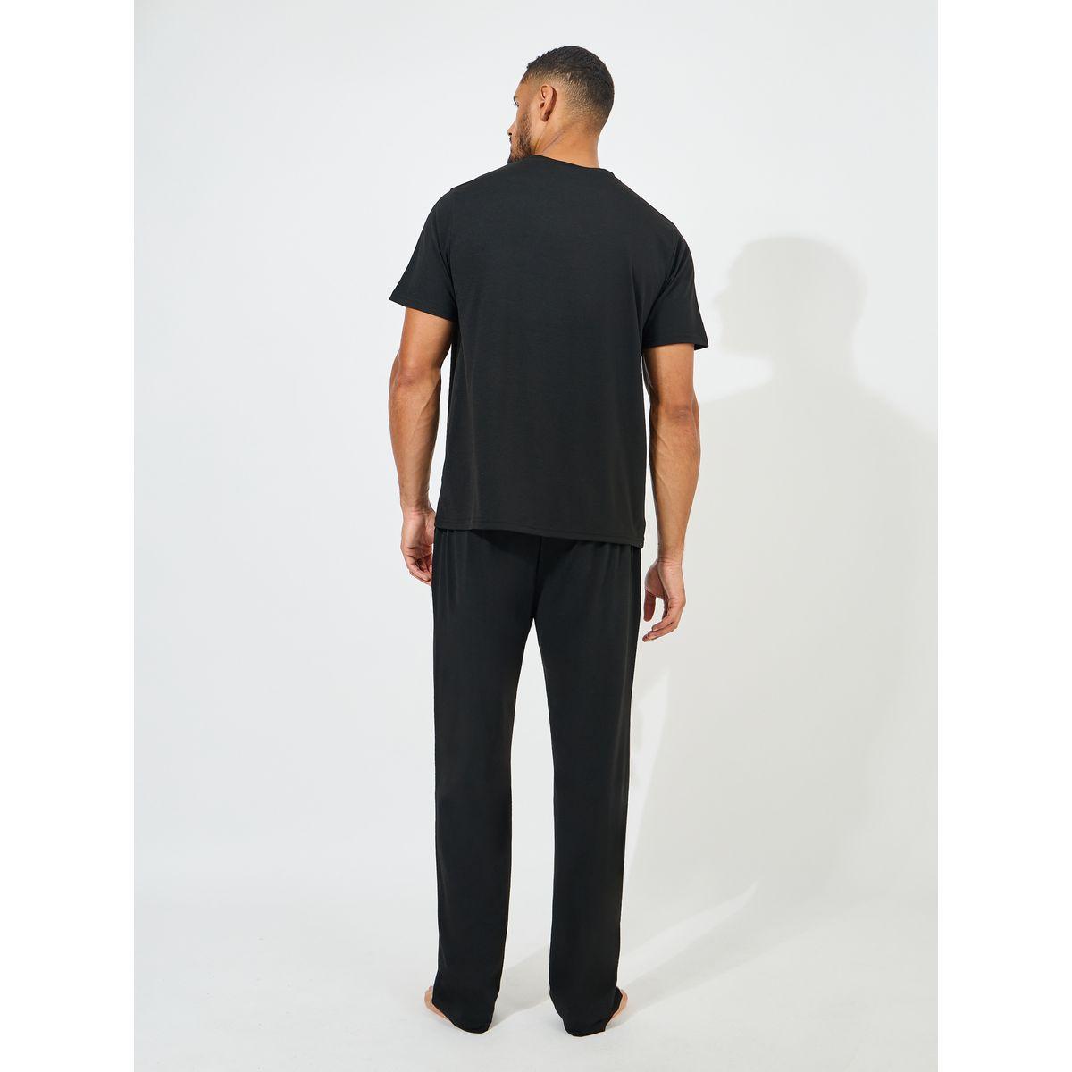 Styli Unwind Slogan Print T-Shirt & Straight Pyjama Set-men-clothing-nightwear-sets-image-4