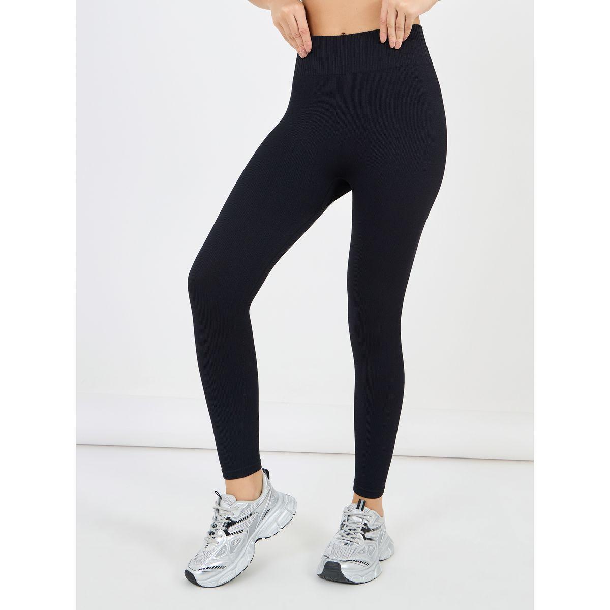 مجموعة من ليقنز وصدرية رياضية بياقة دائرية-sports-women-clothing-trackpantsandtracksuits-image-5