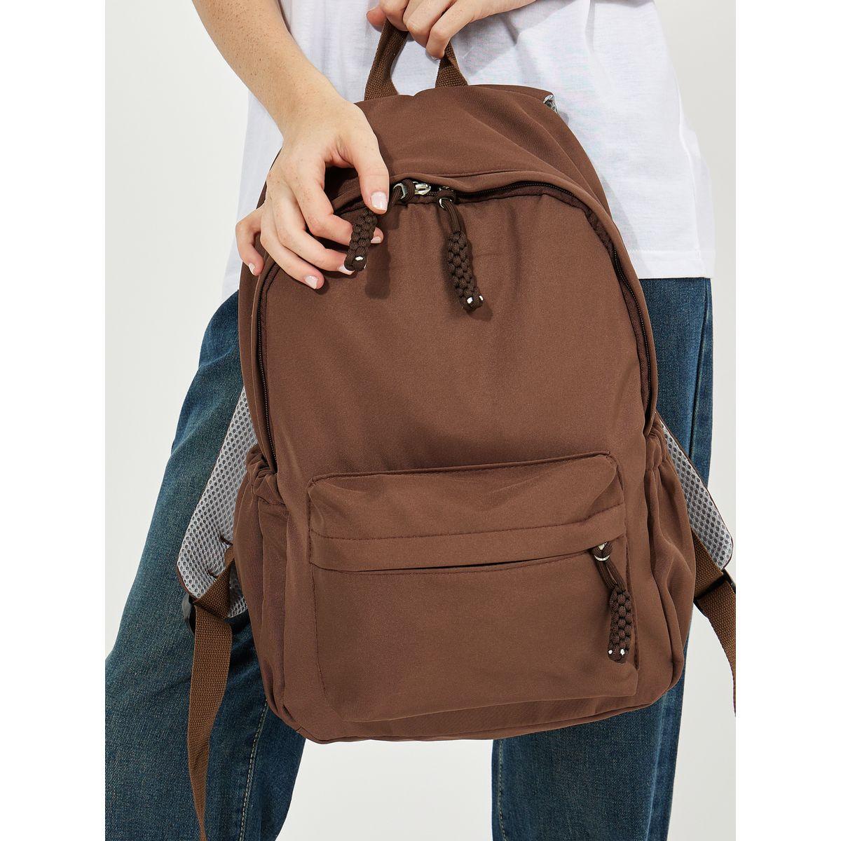 شنطة ظهر سادة بسحَّاب غلق وجيوب جانبية-women-bagsandwallets-backpacks-image-4