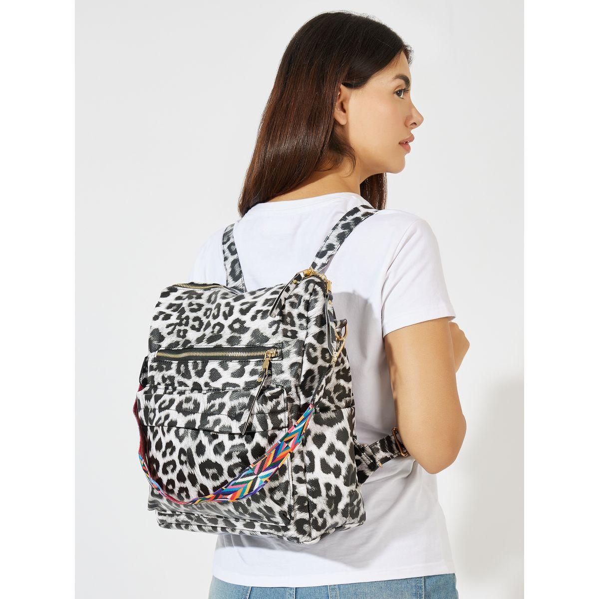 شنطة ظهر مطبعة بالكامل بطبعة حيوان-women-bagsandwallets-backpacks-image-2
