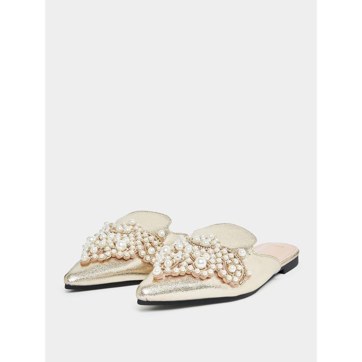 حذاء ميولز مرصع بلؤلؤ صناعي-women-shoes-loafersandmoccasins-image-2
