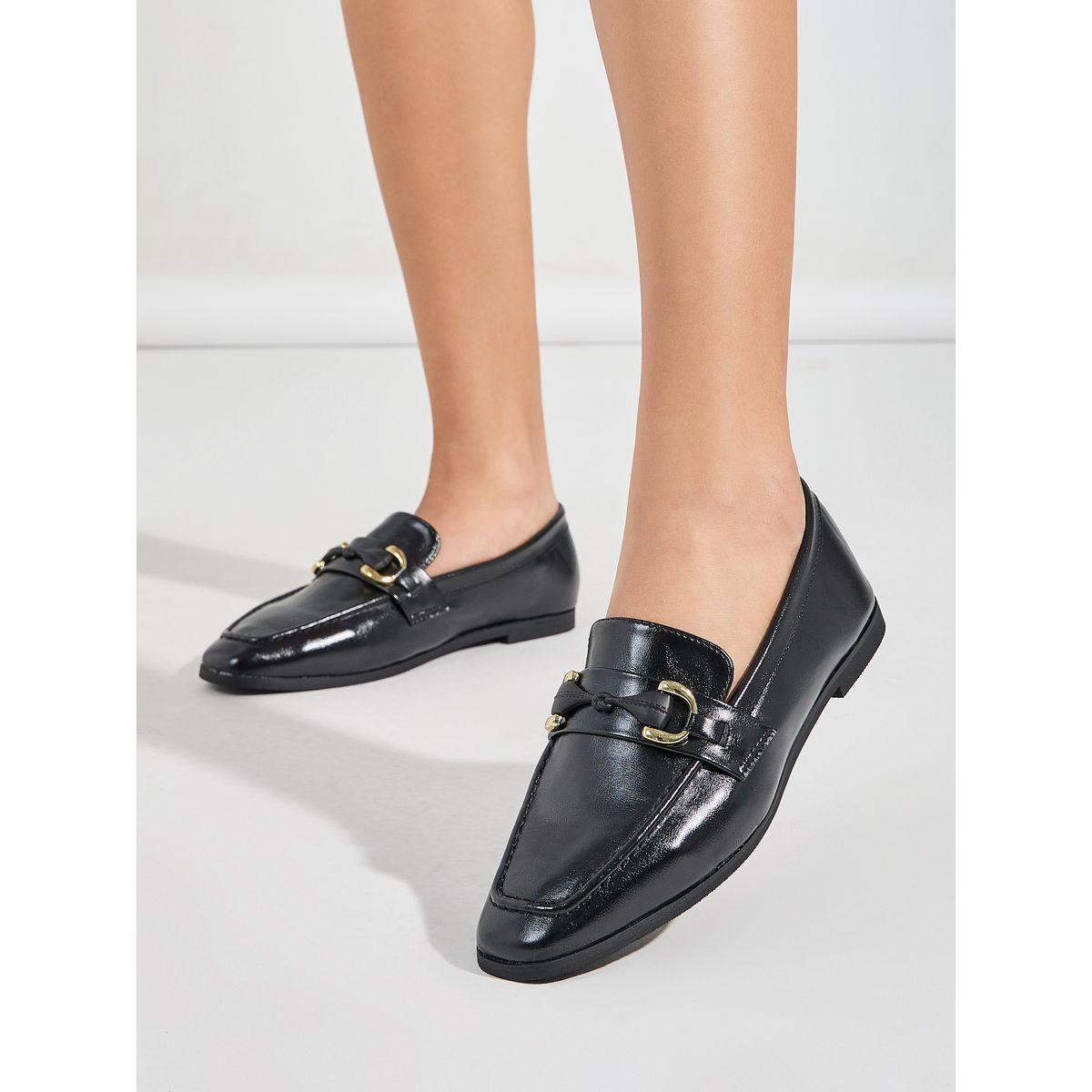 حذاء لوفرز بمقدمة مربعة مع حلية-women-shoes-loafersandmoccasins-image-1