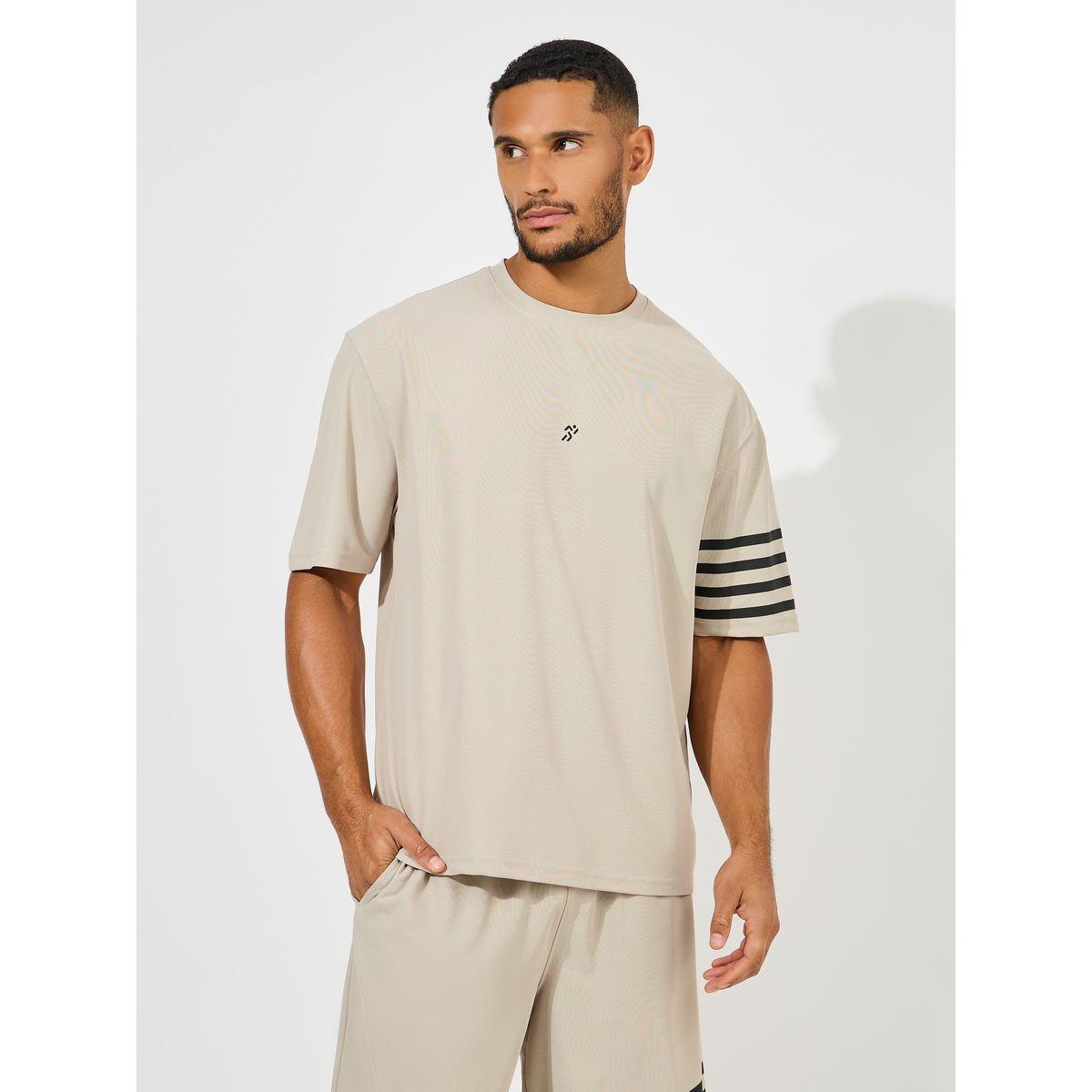 مجموعة من شورت مخطط مع تيشيرت فضفاض-men-clothing-coordsets-image-2