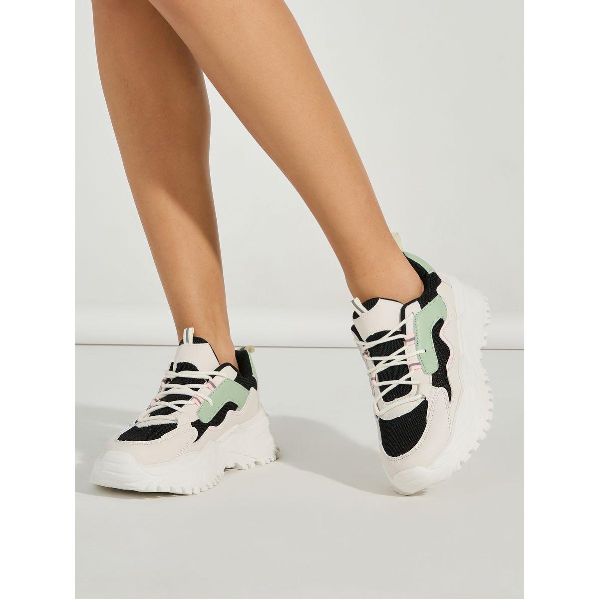 حذاء سنيكرز شانكي بنمط كتل الالوان-women-shoes-sneakers-image-1