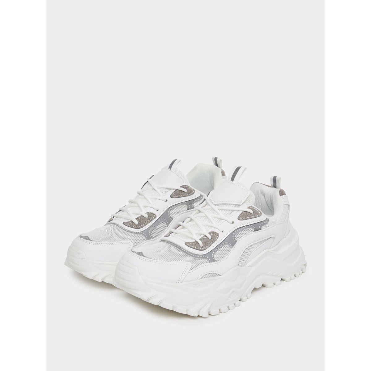 حذاء سنيكرز شانكي بتفاصيل مُتباينة-women-shoes-sneakers-image-3
