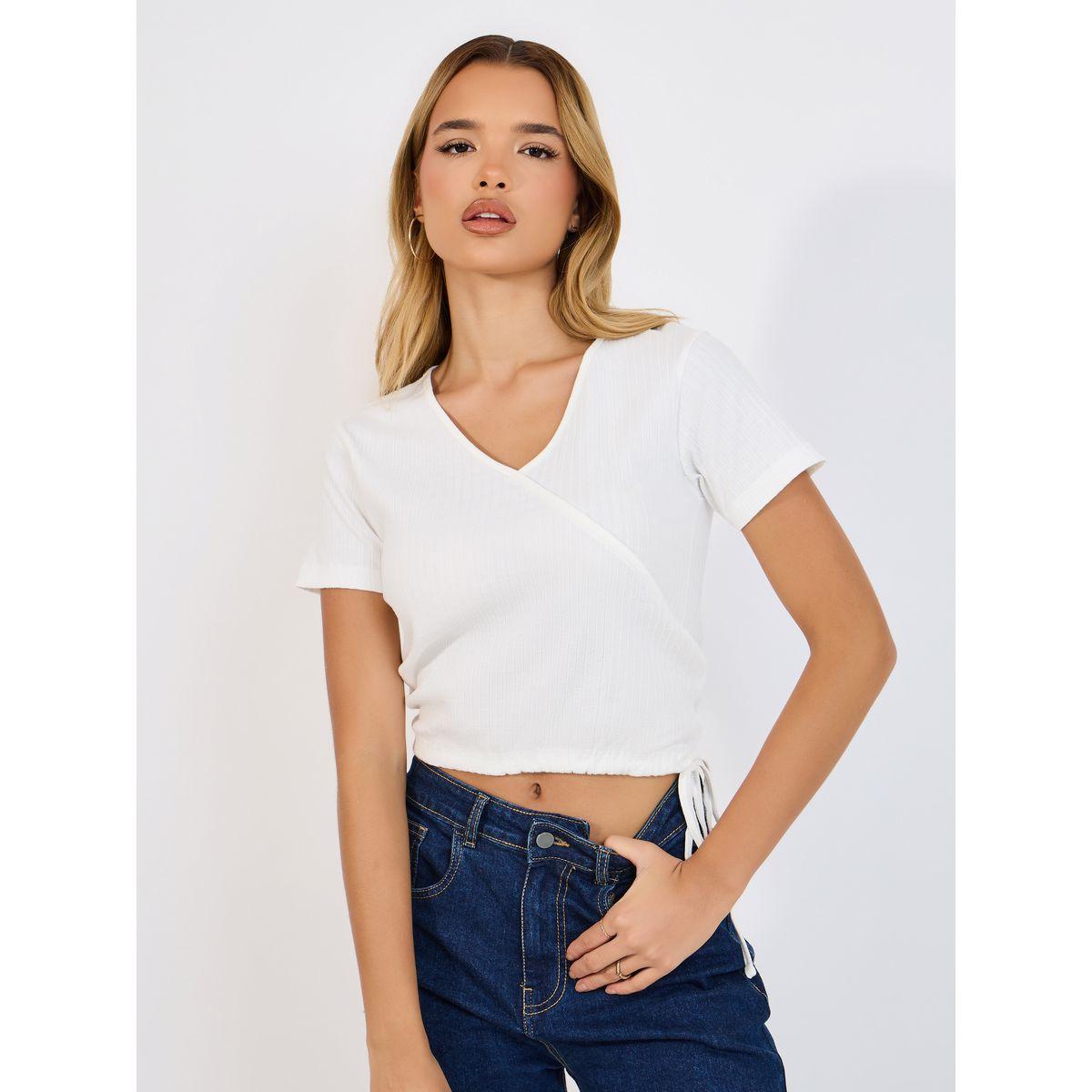 بلوزة قصيرة محبوكة بتفاصيل مزمومة-women-clothing-tshirts-image-1