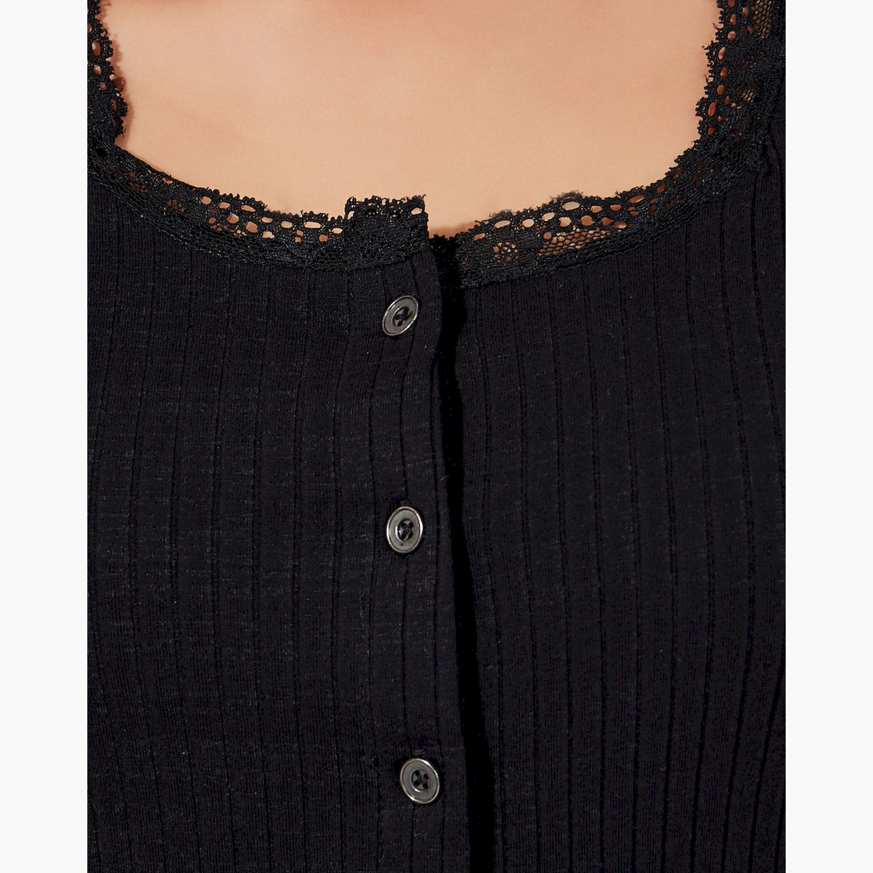 ستايلي - بلوزة محبوكة مضلعة بأكمام قصيرة مع حواف من الدانتيل-women-clothing-tshirts-image-3