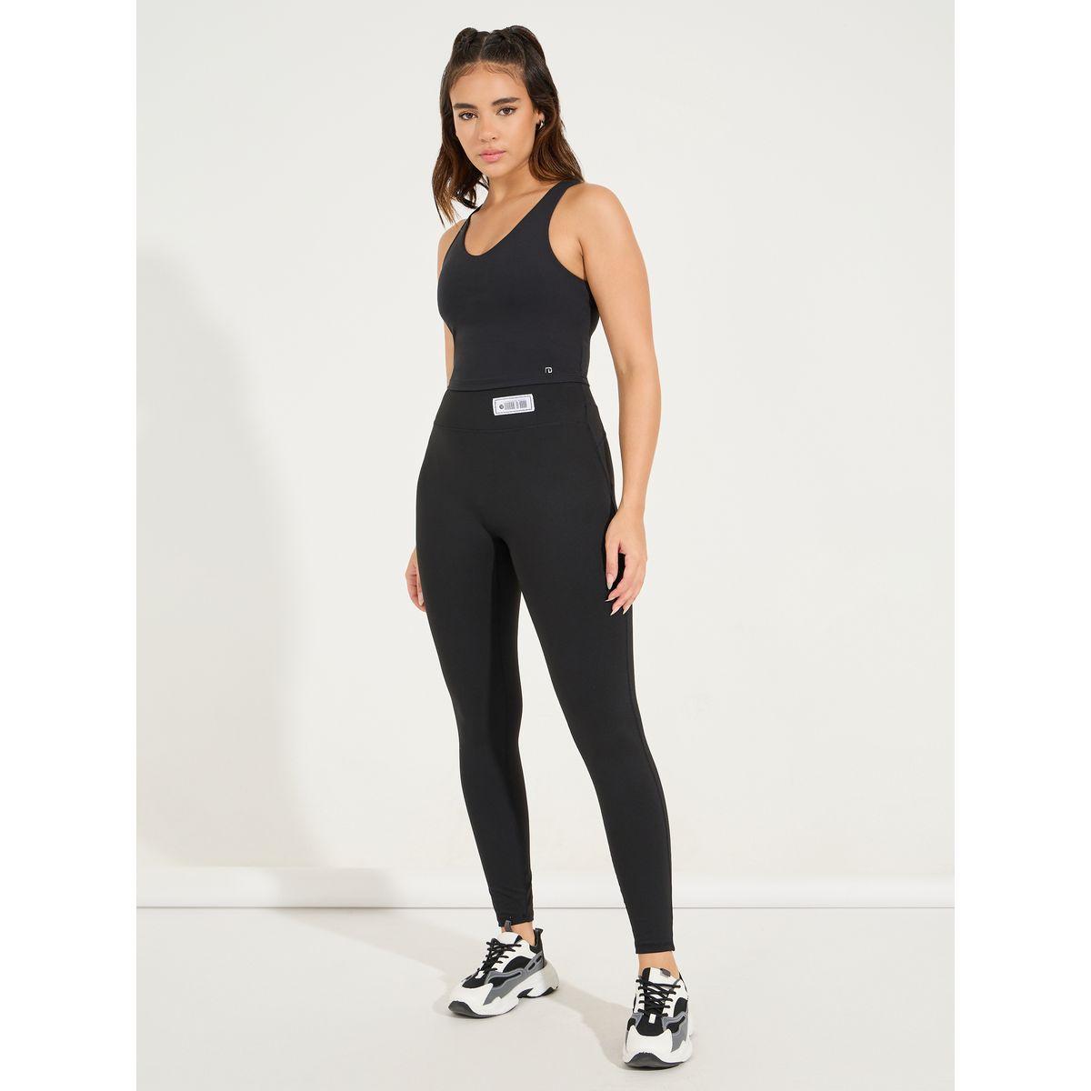 صدرية رياضية بنمط ريسر باك-women-clothing-sportswearandactivewear-sportsbras-image-1