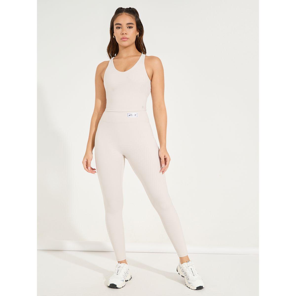صدرية رياضية بنمط ريسر باك-women-clothing-sportswearandactivewear-sportsbras-image-1