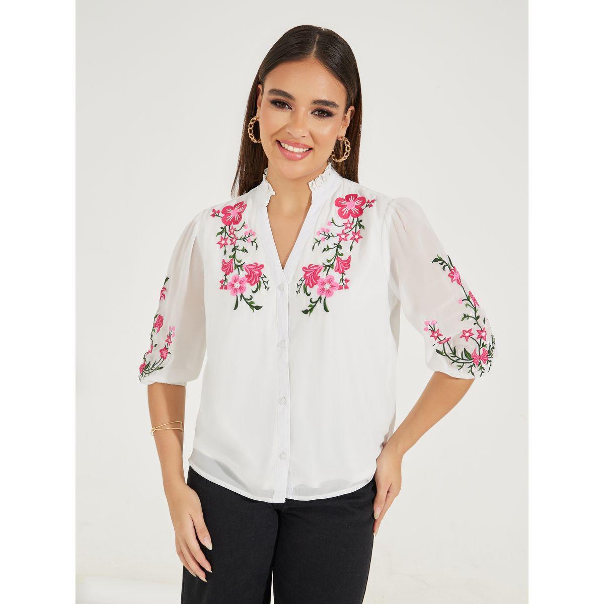 بلوزة مُطرّزة بزهور مع ياقة بشق وازرار-women-clothing-shirtsandblouses-blouses-image-1