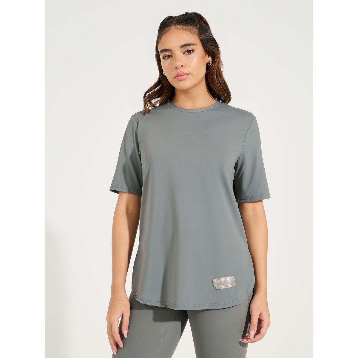 Styli Active Gymspire Edition - Tonal Label & Drop Shoulder Logo Detail Top-women-clothing-sportswearandactivewear-tshirtsandvests-image-2