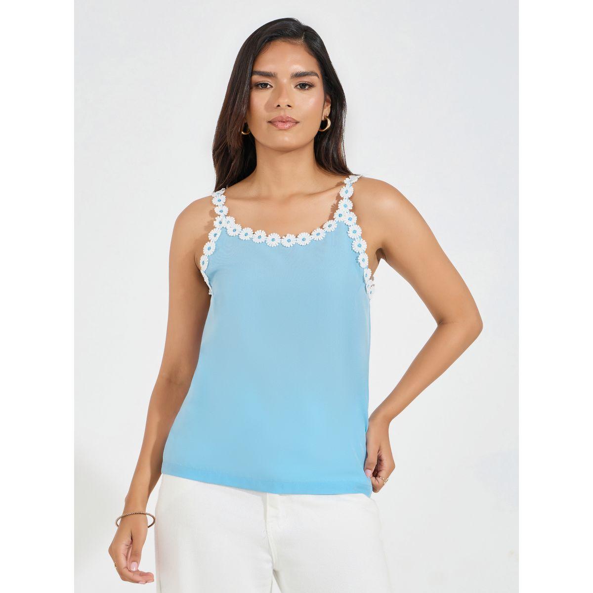 بلوزة كامي مزينة بزهور-women-clothing-tshirts-image-3