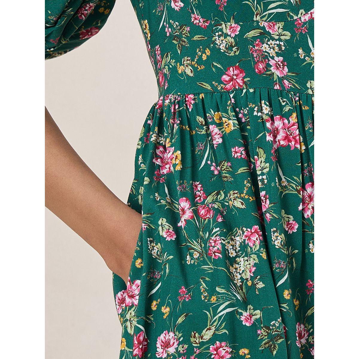 فستان طويل مطبع بزهور مع كسرات فِميلا × ستايلي-women-clothing-dresses-image-4