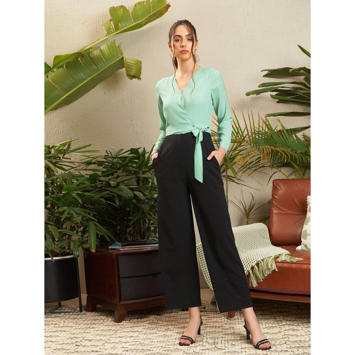 جمبسوت بنمط لف مع حزام خصر ساسافراس × ستايلي-women-clothing-jumpsuits-image-1