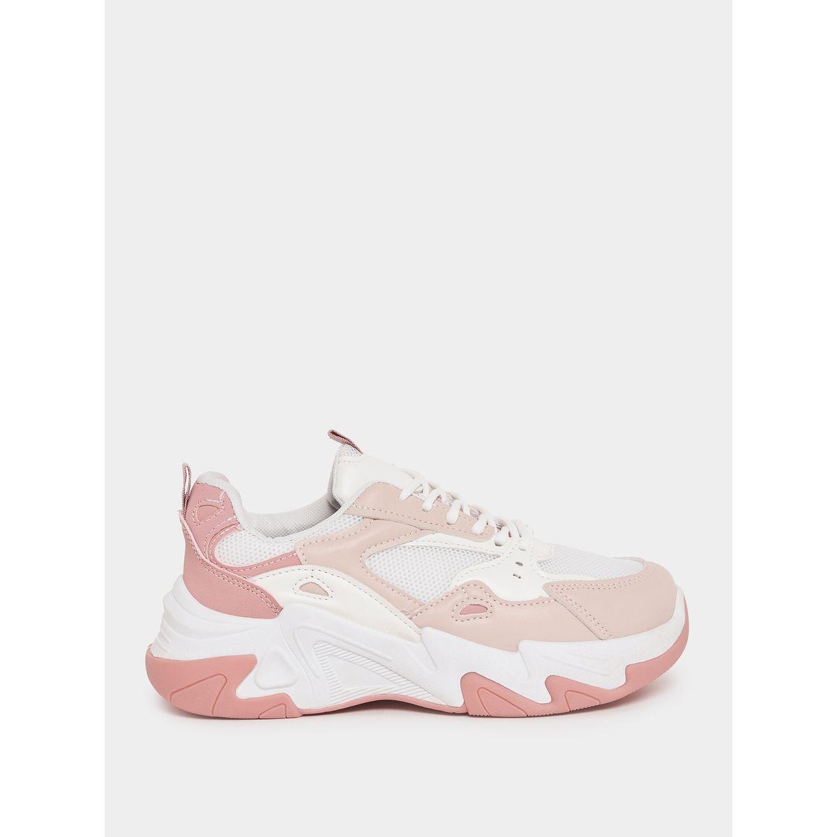 حذاء سنيكرز بكعب شانكي ورباط غلق-women-shoes-sneakers-image-2