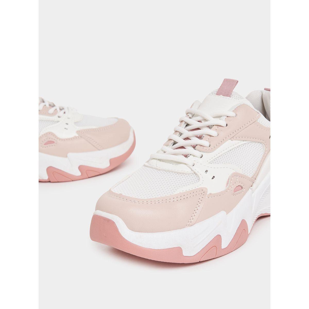 حذاء سنيكرز بكعب شانكي ورباط غلق-women-shoes-sneakers-image-4