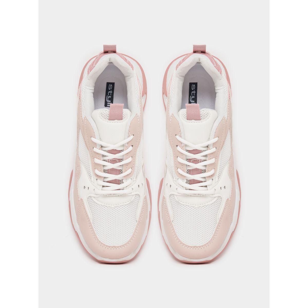حذاء سنيكرز بكعب شانكي ورباط غلق-women-shoes-sneakers-image-6