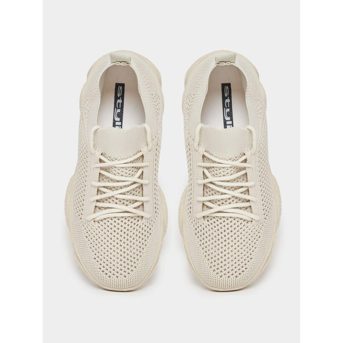 حذاء سنيكرز بتفاصيل شبكية ورباط غلق-women-shoes-sneakers-image-6