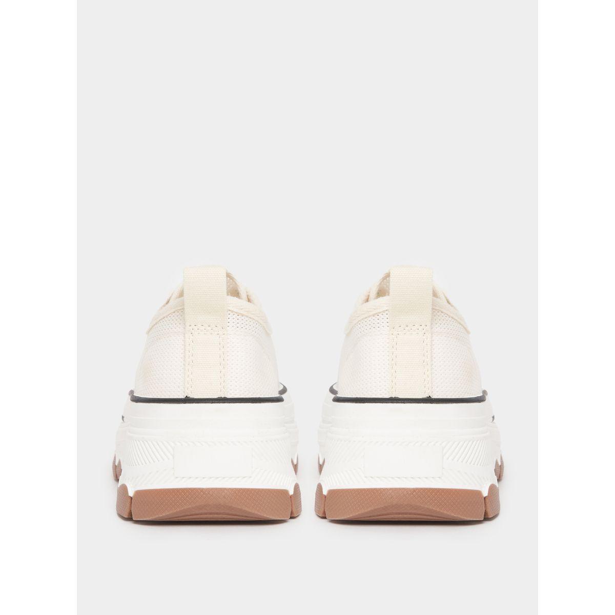 حذاء بكعب شانكي وتفاصيل بارزة الملمس-women-shoes-sneakers-image-4