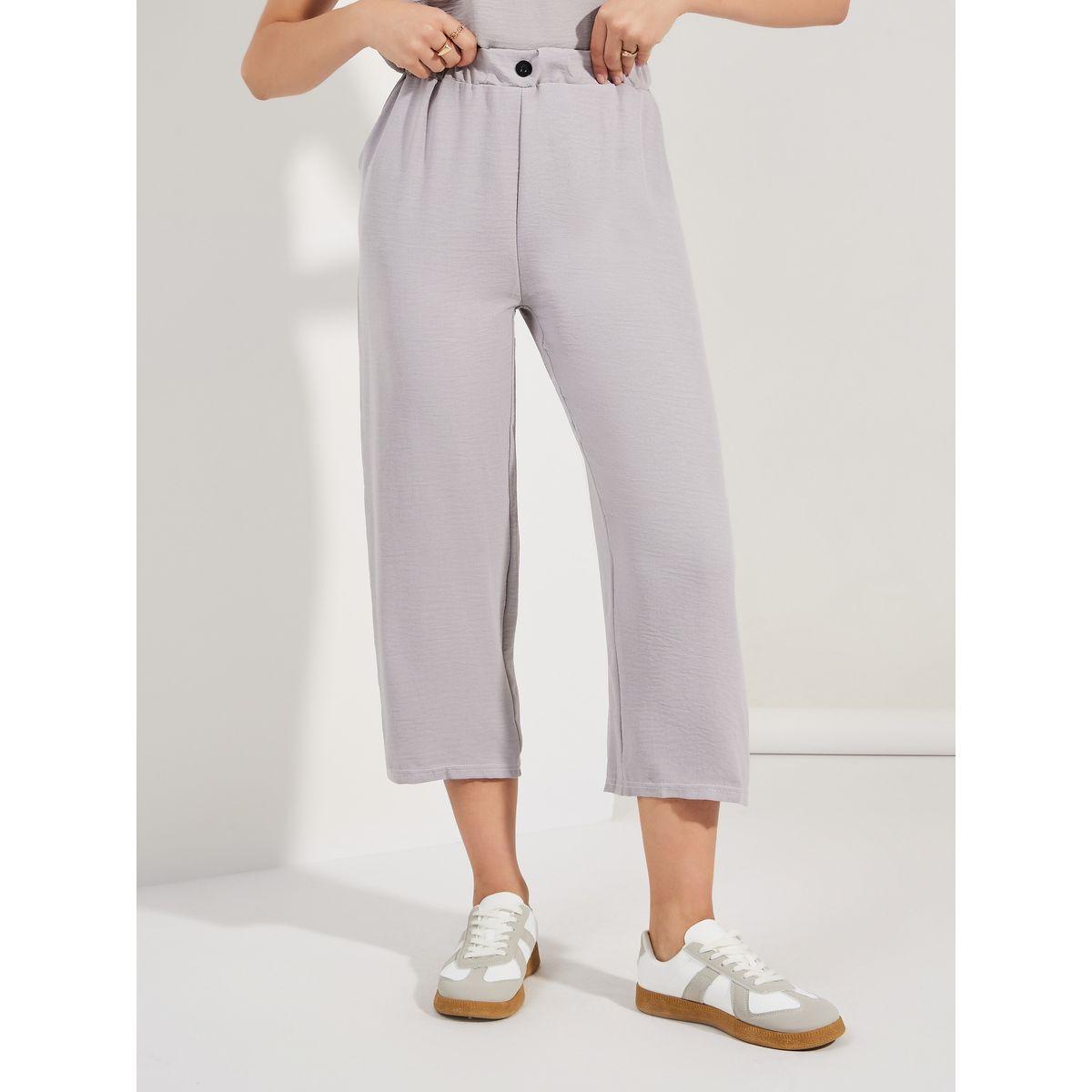 Styli Solid Sleeveless Blouse & 3/4 Pants Co-Ords-women-clothing-coordsets-image-5