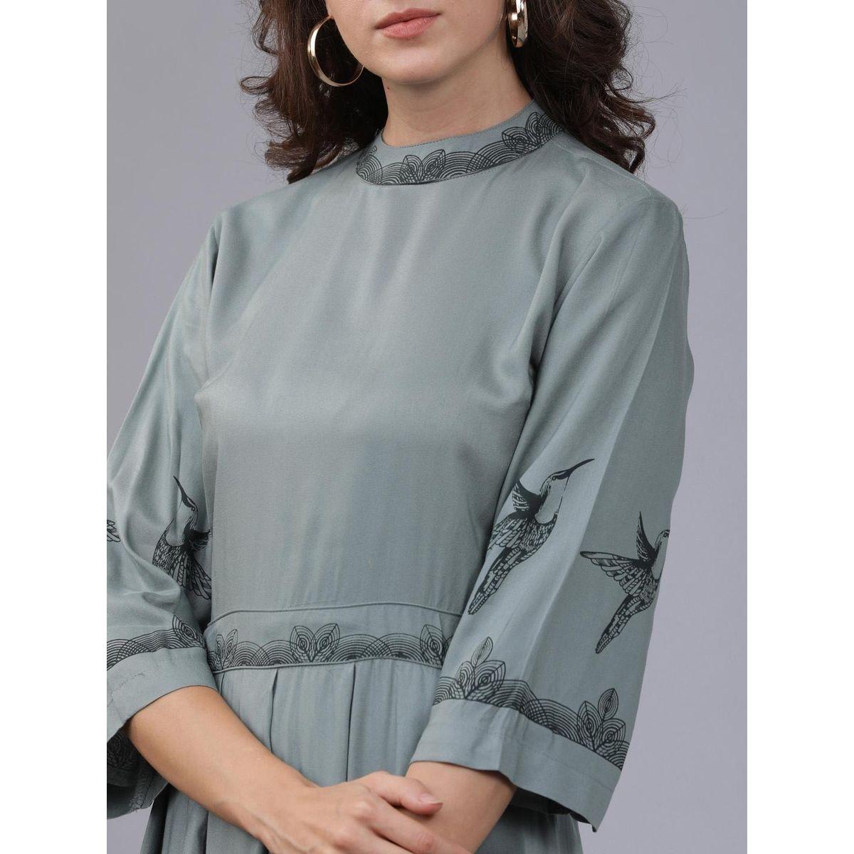 فستان طويل بياقة عالية وكسرات طوكيو توكيز × ستايلي-women-clothing-dresses-image-4