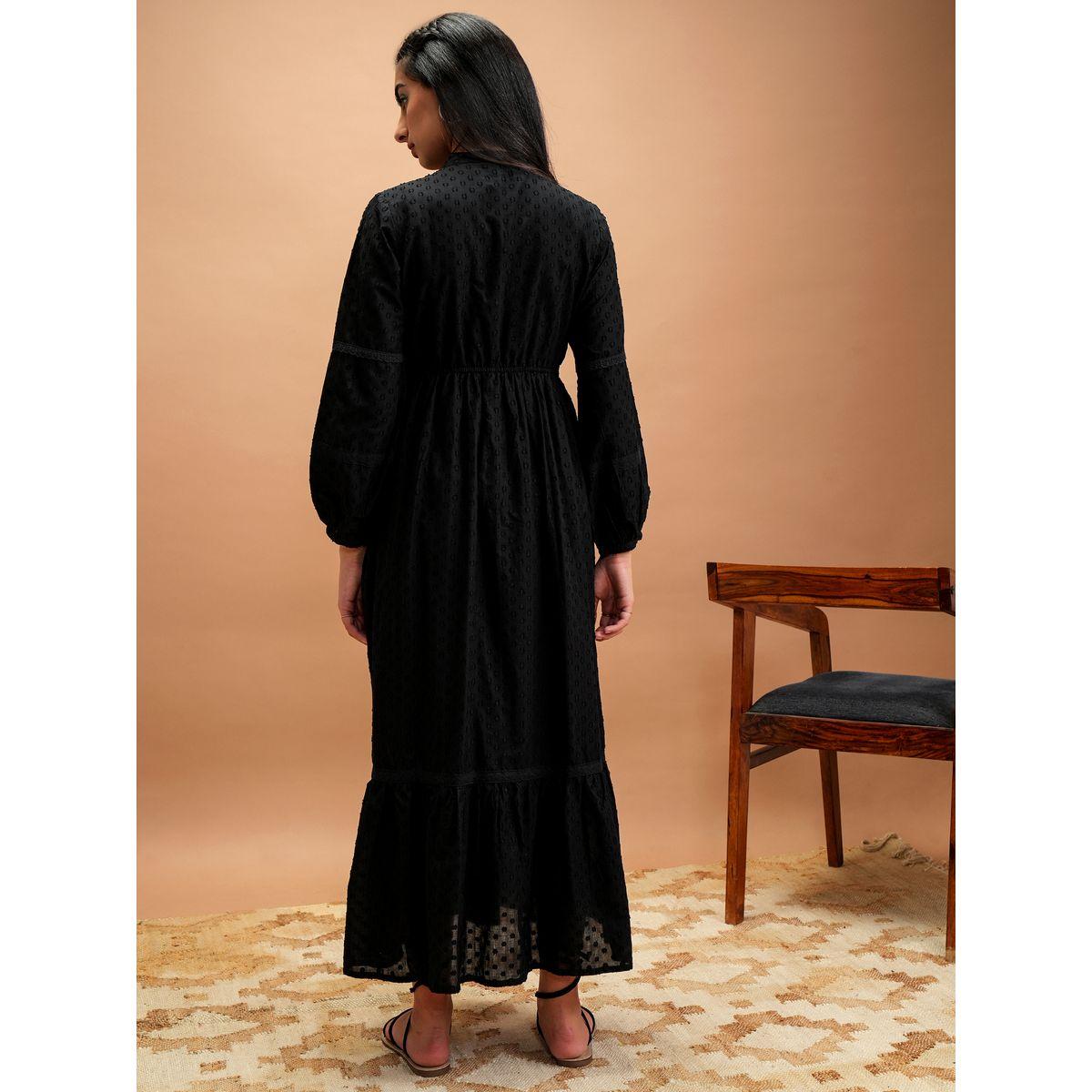 Vishudh X Styli  Dobby Tie-Up Neck Tiered Maxi Dress-women-clothing-dresses-image-4