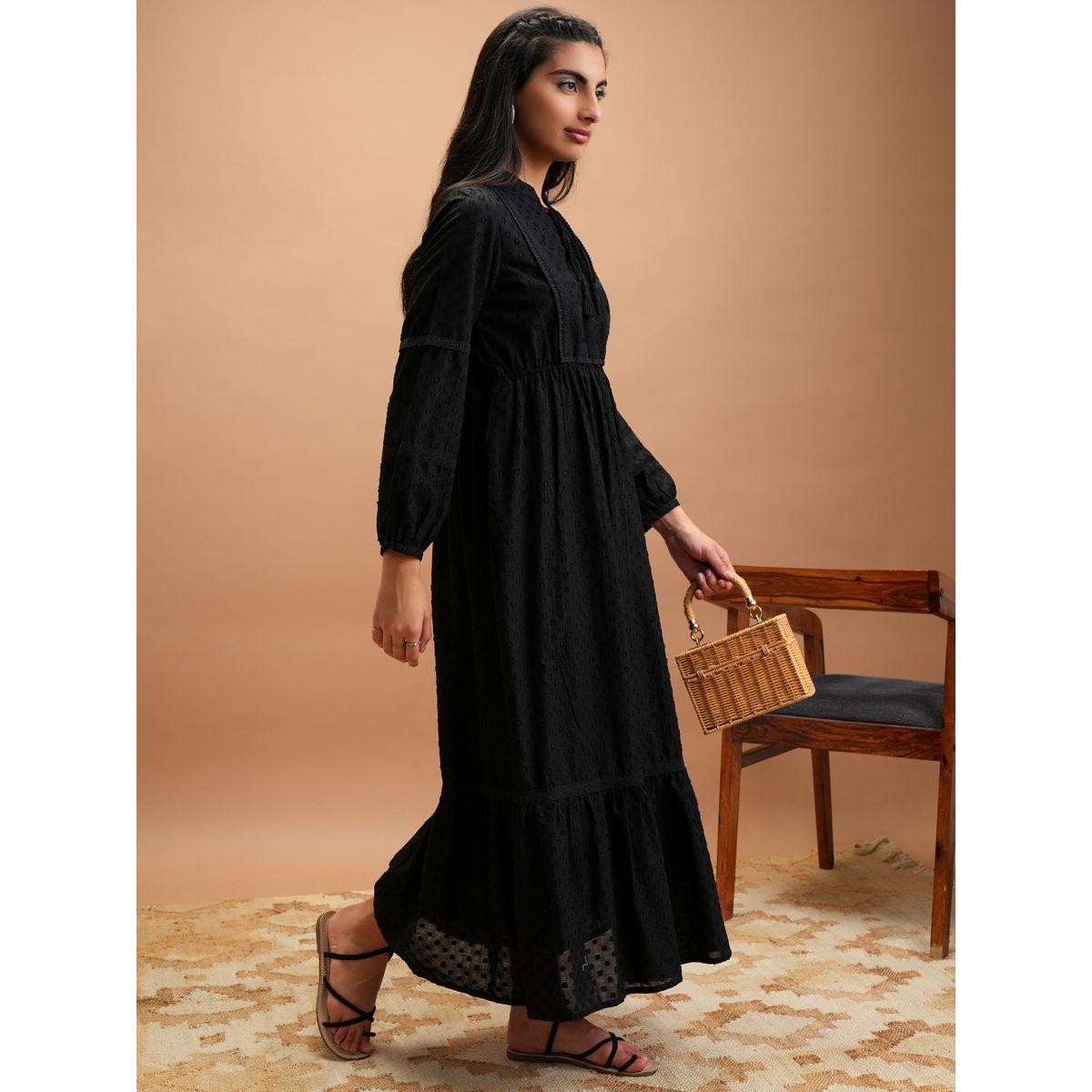 Vishudh X Styli  Dobby Tie-Up Neck Tiered Maxi Dress-women-clothing-dresses-image-5