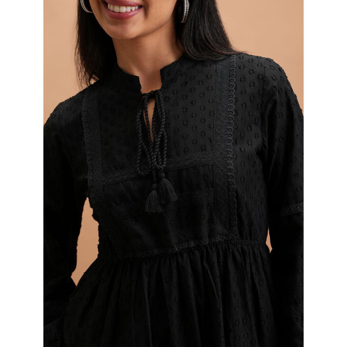 Vishudh X Styli  Dobby Tie-Up Neck Tiered Maxi Dress-women-clothing-dresses-image-6