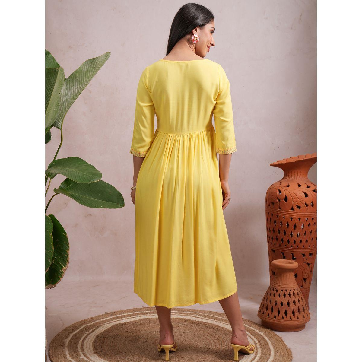 Vishudh X Styli  Embroidered Floral Print Midi dress-women-clothing-dresses-image-3