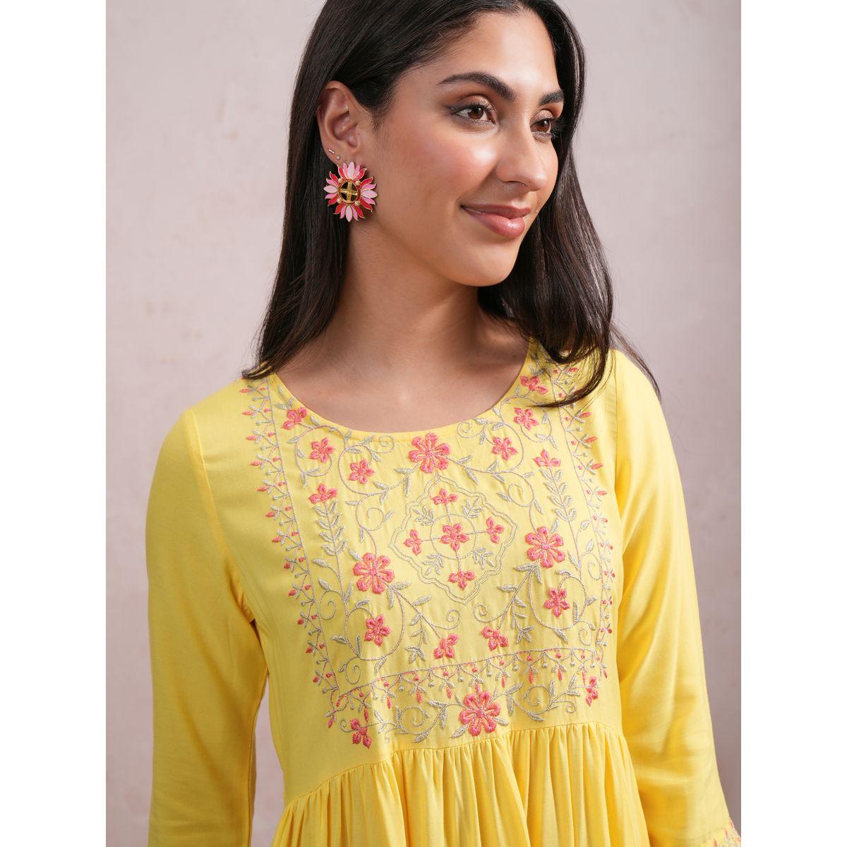 Vishudh X Styli  Embroidered Floral Print Midi dress-women-clothing-dresses-image-6
