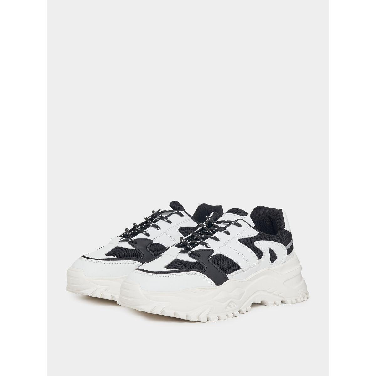 حذاء سنيكرز بكعب شانكي ورباط غلق-women-shoes-sneakers-image-3