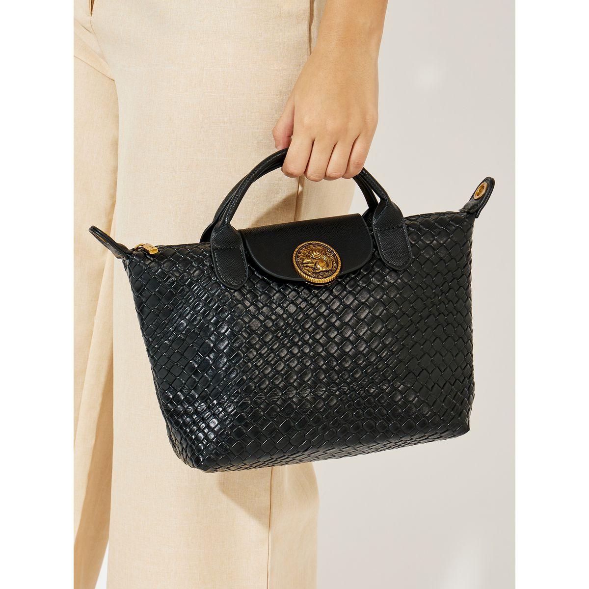 شنطة يد بتفاصيل بارزة الملمس-women-bagsandwallets-handbags-image-3