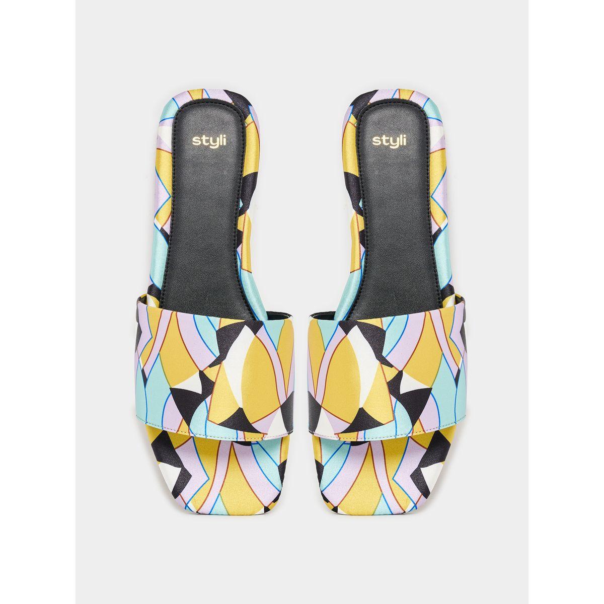 Styli Abstract Print Flat Sandals-women-shoes-sandals-flats-image-5