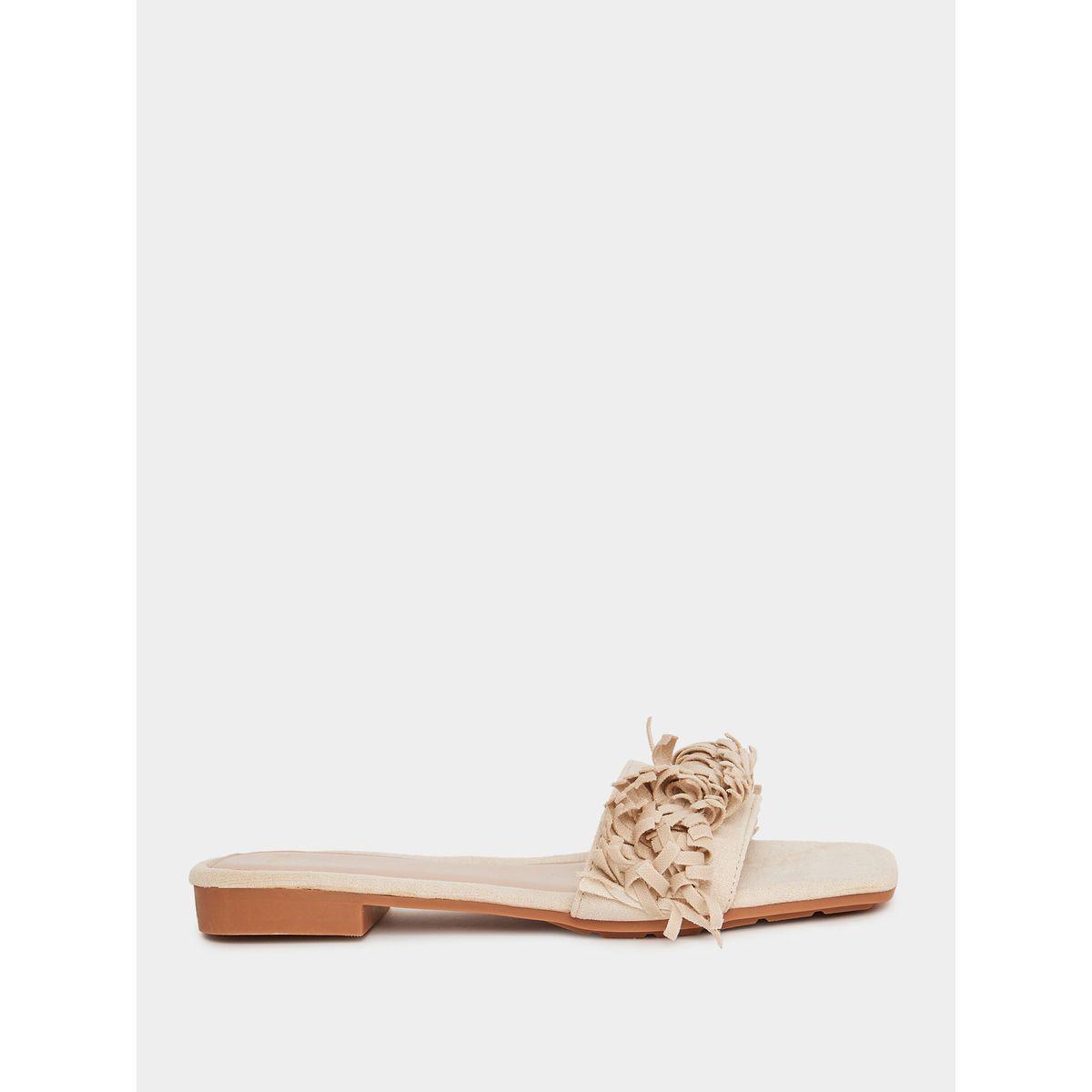 صندل فلات بسير مزين بشراشيب-women-shoes-sandals-flats-image-3