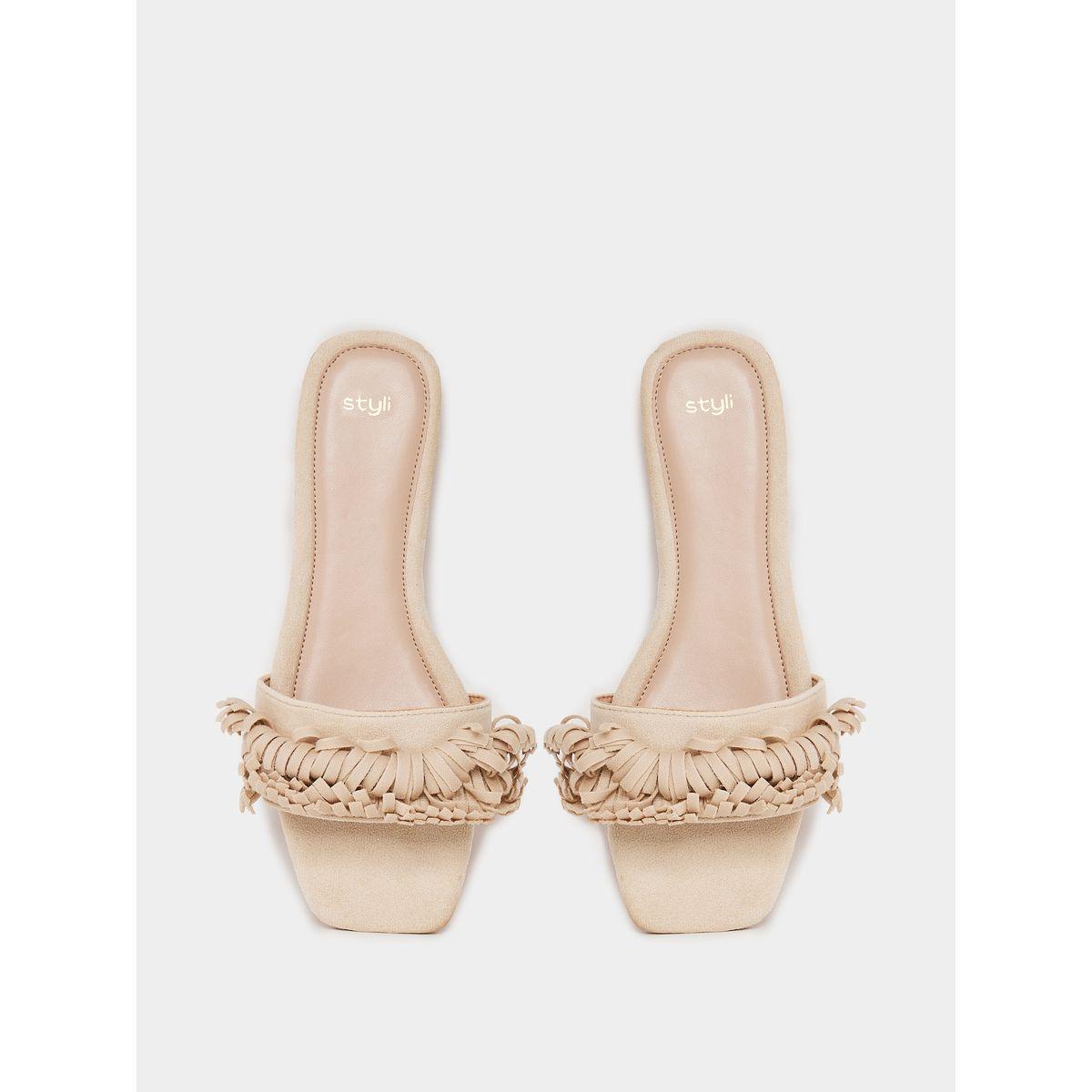 صندل فلات بسير مزين بشراشيب-women-shoes-sandals-flats-image-6