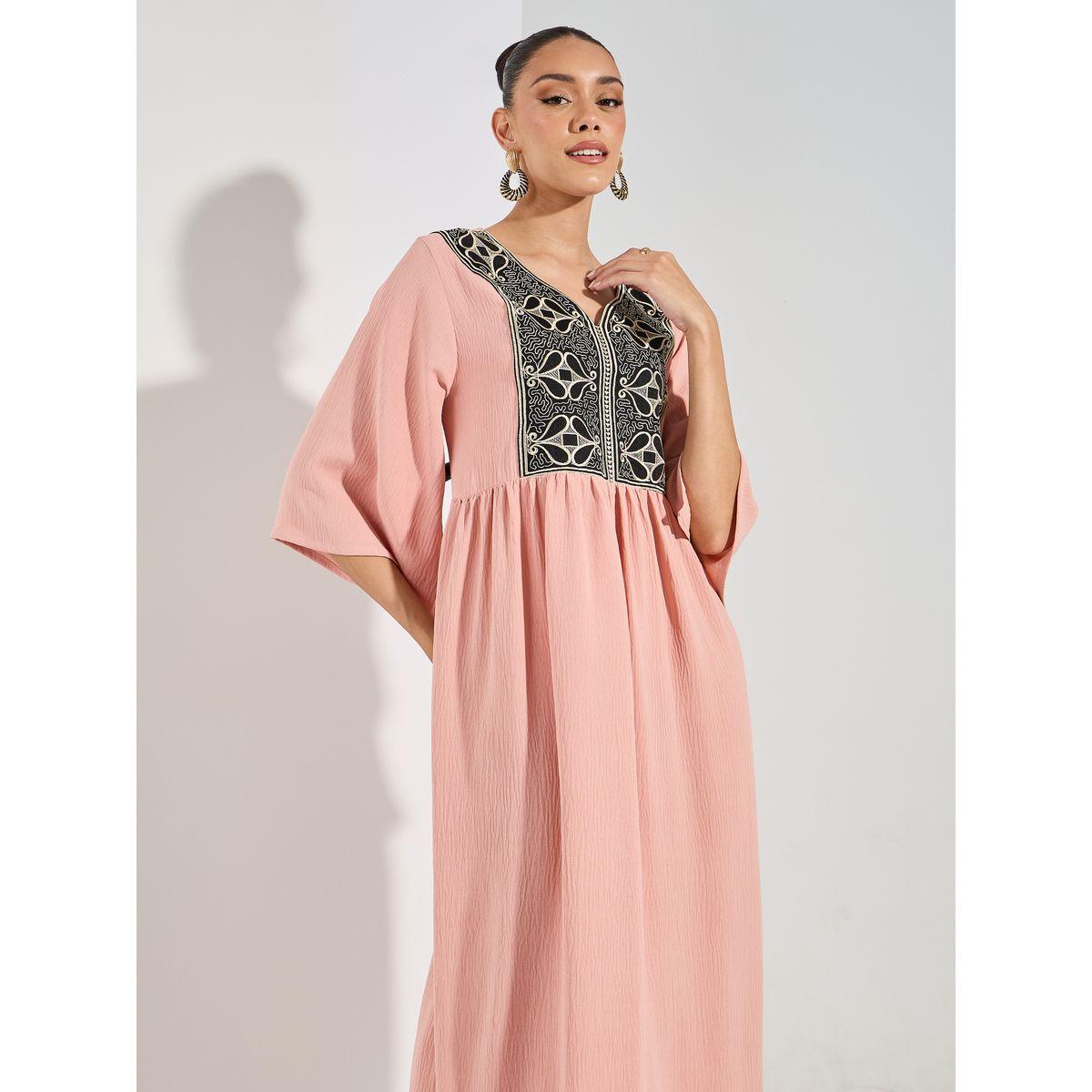 جلابية بياقة مُطرّزة مع اكمام جرس-women-arabicclothing-jalabiyas-image-2