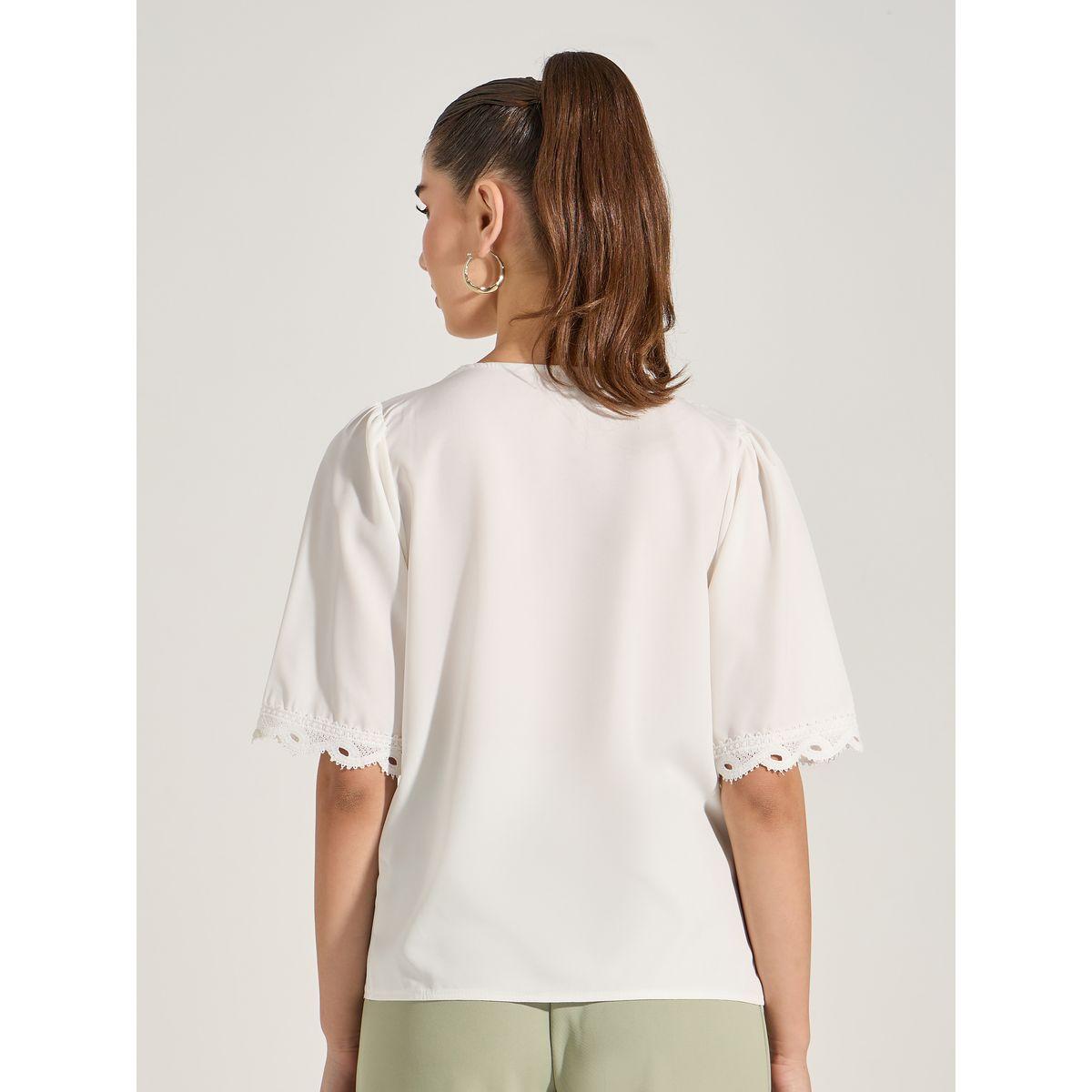 بلوزة بتفاصيل دانتيل مع اكمام قصيرة-women-clothing-shirtsandblouses-blouses-image-5