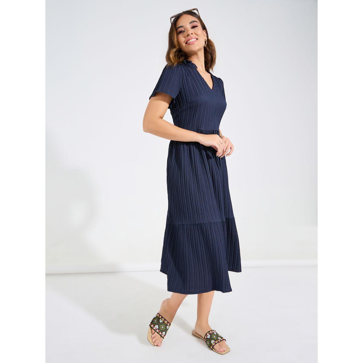 Luxewave X Styli  Solid Textured V Neck Midi Dress-women-clothing-dresses-image-5