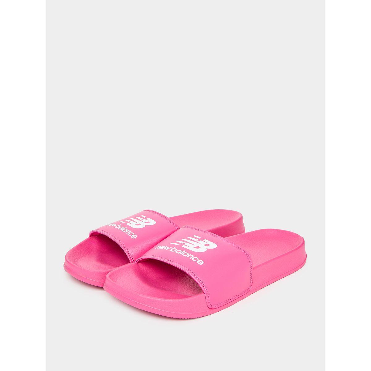 شبشب مزين بشعار الماركة-women-shoes-flipflopsandslides-image-2