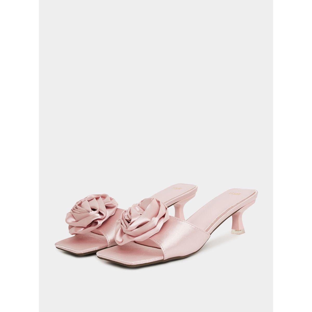 صندل بكعب قطة ومزين بزهرة-women-shoes-heels-image-2
