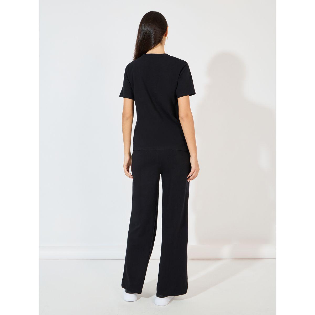 طقم منسق من جوغر مع تيشيرت بأكمام قصيرة-women-clothing-coordsets-image-5
