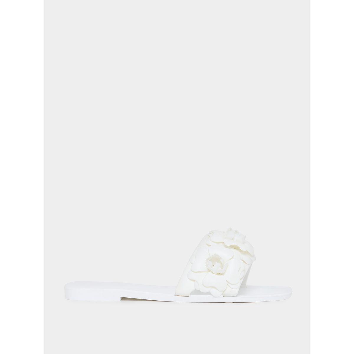 Styli Flower Design Flat Sandals-women-shoes-sandals-flats-image-1