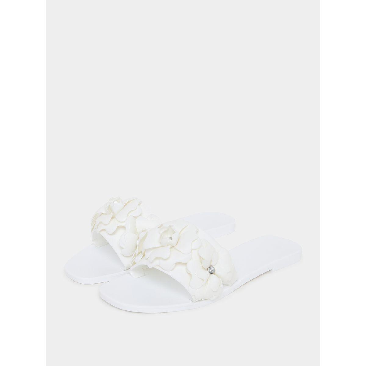 Styli Flower Design Flat Sandals-women-shoes-sandals-flats-image-2