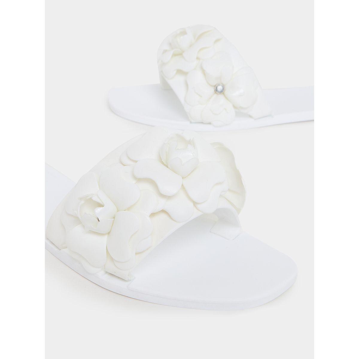 Styli Flower Design Flat Sandals-women-shoes-sandals-flats-image-3