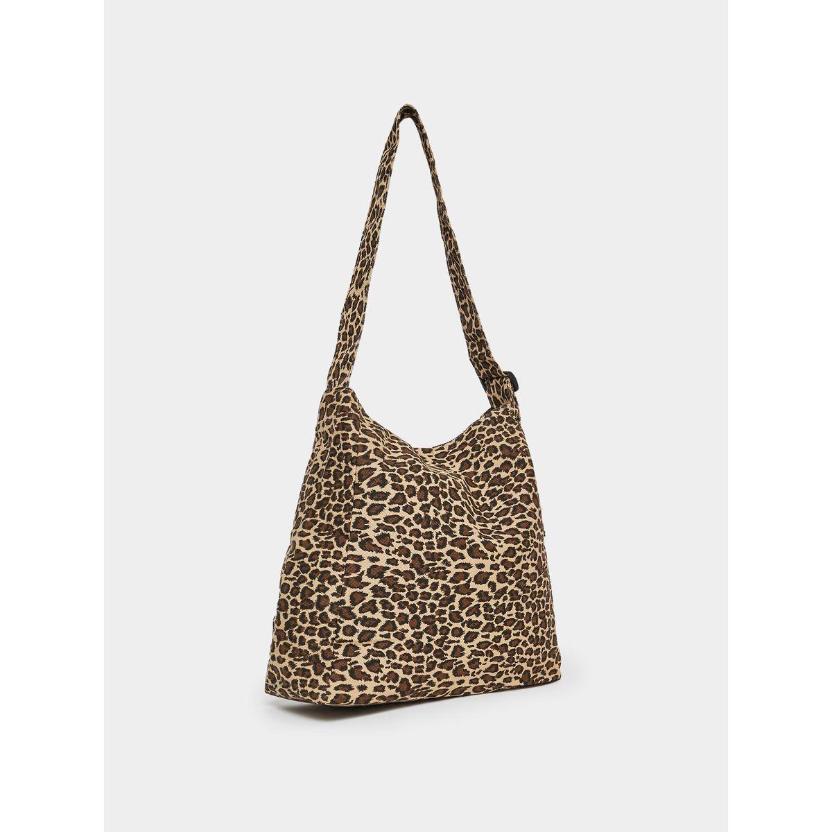 شنطة بطبعة حيوان مع سحَّاب غلق-women-bagsandwallets-handbags-image-1