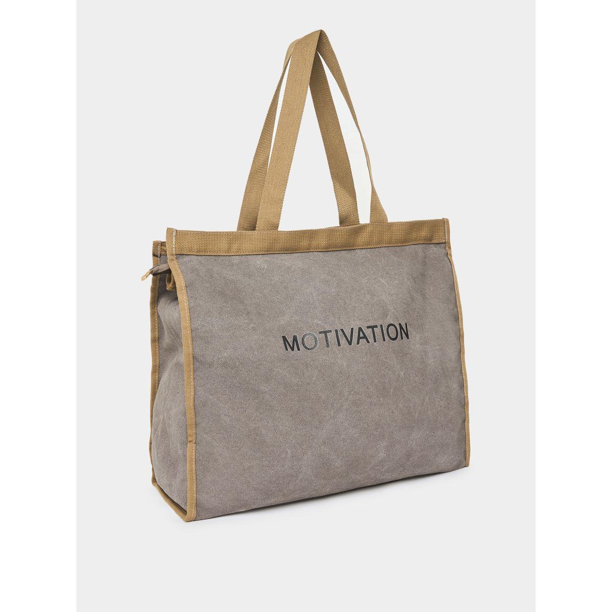 شنطة توتي مطبعة بكتابة مع سحَّاب غلق-women-bagsandwallets-handbags-image-1