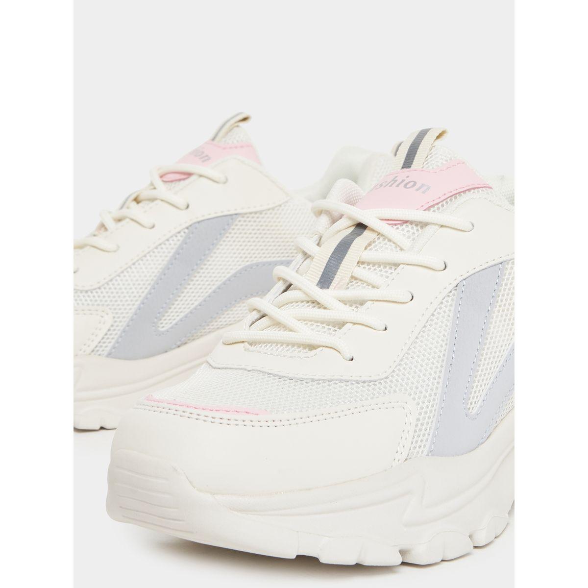 حذاء سنيكرز بتفاصيل بارزة الملمس-women-shoes-sneakers-image-3