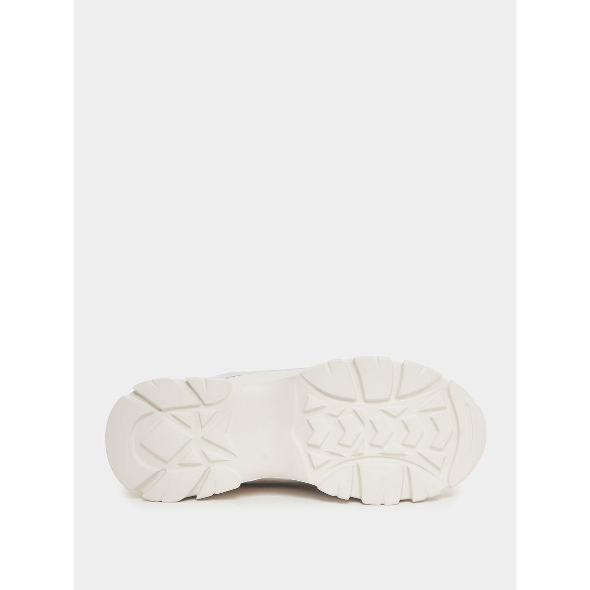 حذاء سنيكرز بتفاصيل بارزة الملمس-women-shoes-sneakers-image-1