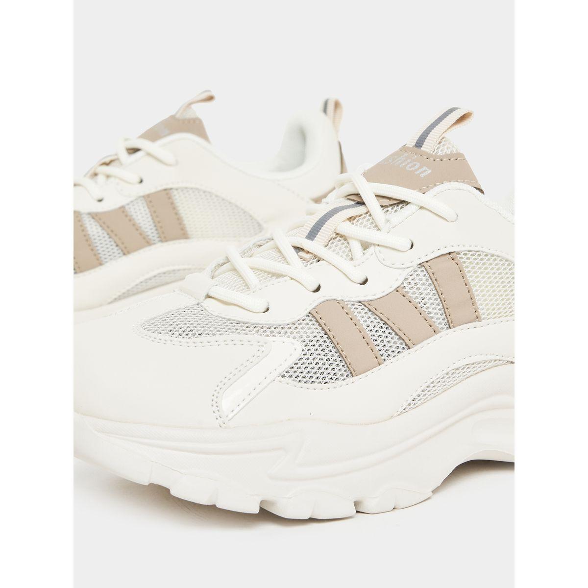 حذاء سنيكرز شانكي بتفاصيل بارزة الملمس-women-shoes-sneakers-image-3