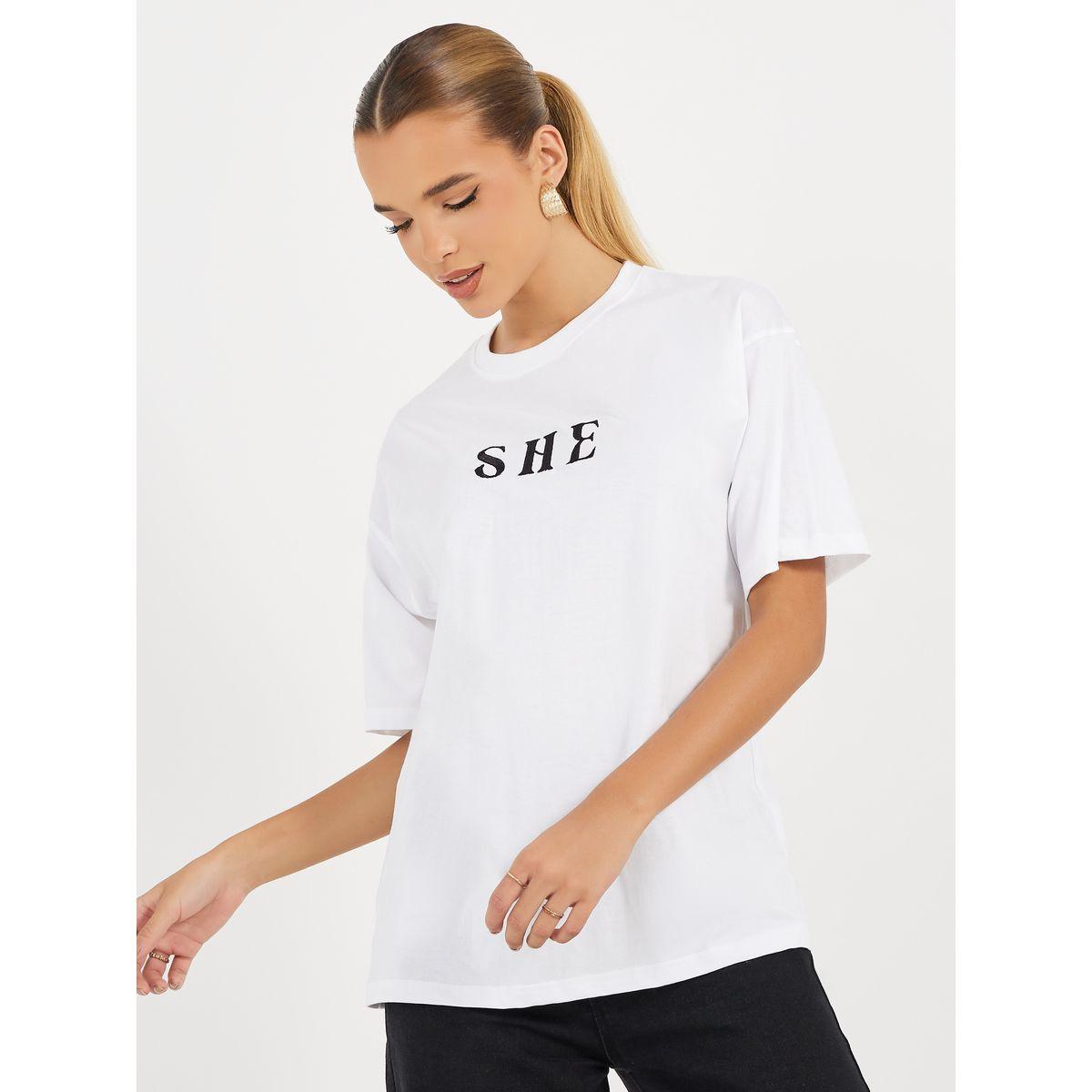 تيشيرت فضفاض بكتابة مُطرّزة-women-clothing-tshirts-image-1